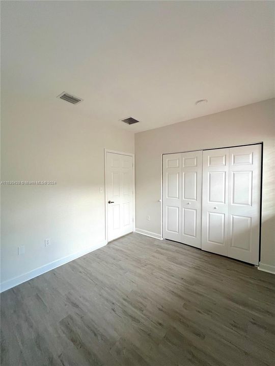 Recently Rented: $2,100 (2 beds, 2 baths, 1048 Square Feet)