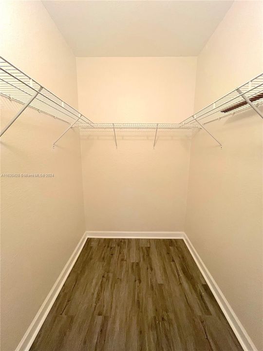 Recently Rented: $2,100 (2 beds, 2 baths, 1048 Square Feet)