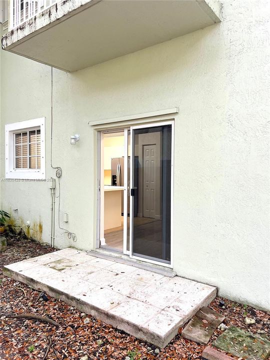 Recently Rented: $2,100 (2 beds, 2 baths, 1048 Square Feet)