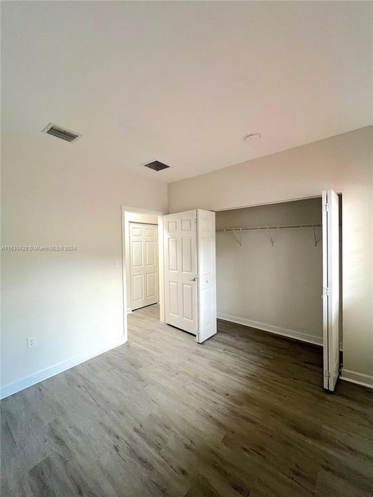 Recently Rented: $2,100 (2 beds, 2 baths, 1048 Square Feet)