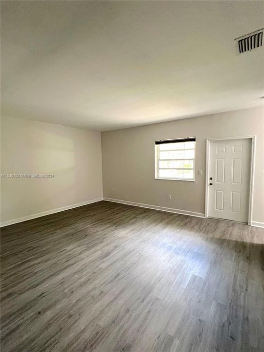 Recently Rented: $2,100 (2 beds, 2 baths, 1048 Square Feet)