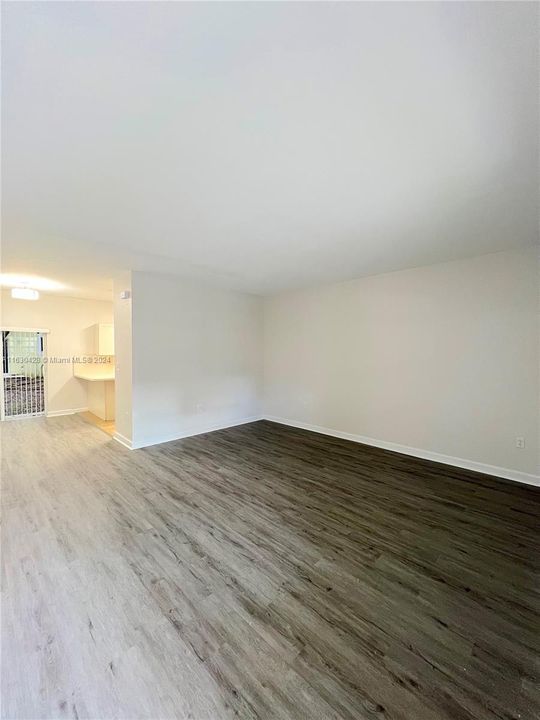 Recently Rented: $2,100 (2 beds, 2 baths, 1048 Square Feet)