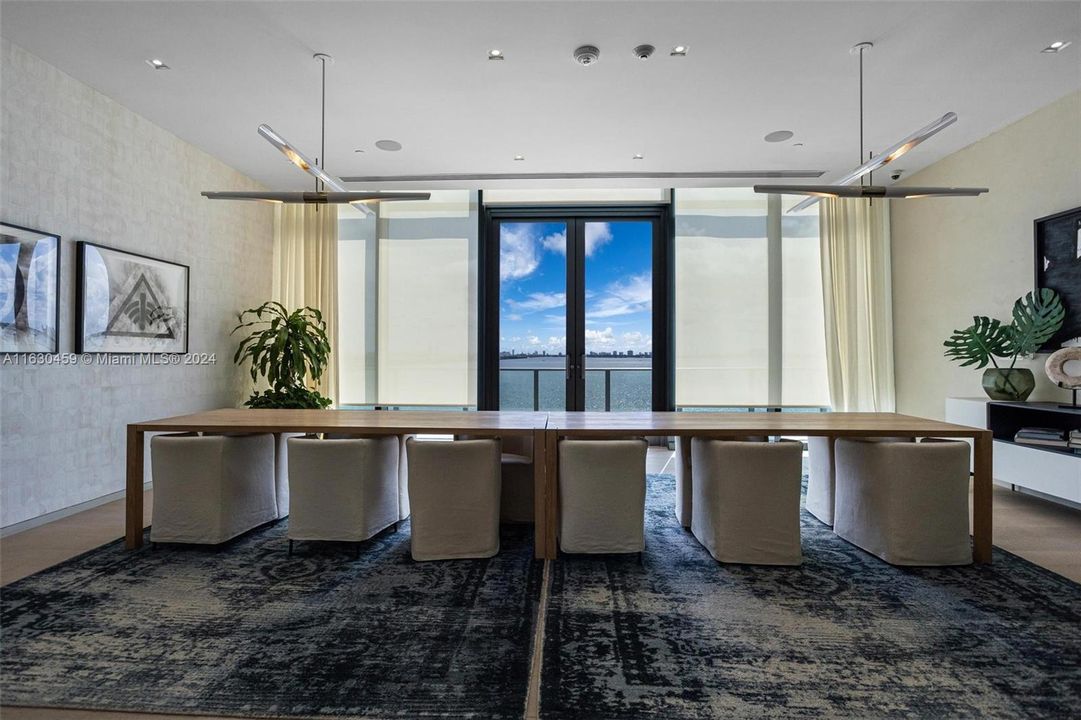 Recently Rented: $5,400 (1 beds, 1 baths, 959 Square Feet)