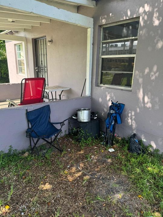 Recently Rented: $2,300 (2 beds, 1 baths, 594 Square Feet)