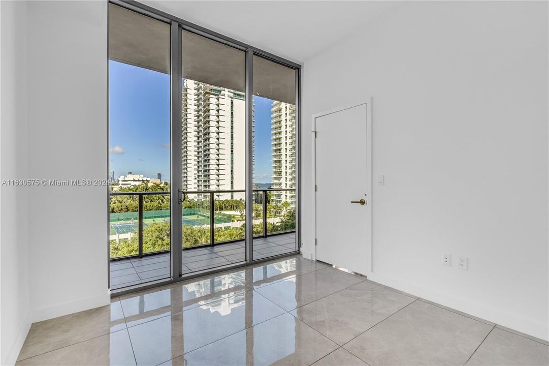 Active With Contract: $1,075,000 (1 beds, 1 baths, 0 Square Feet)