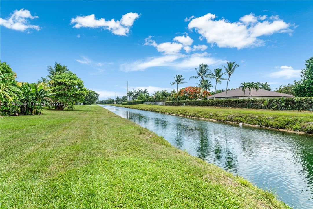 Recently Rented: $5,800 (4 beds, 3 baths, 3501 Square Feet)