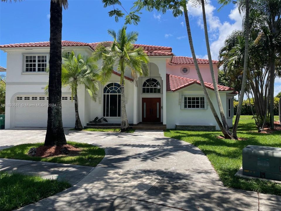 Recently Rented: $5,800 (4 beds, 3 baths, 3501 Square Feet)