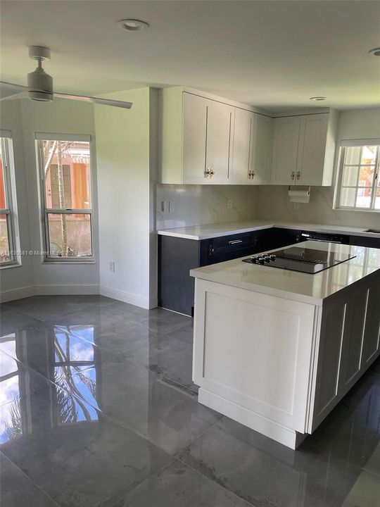 Recently Rented: $5,800 (4 beds, 3 baths, 3501 Square Feet)