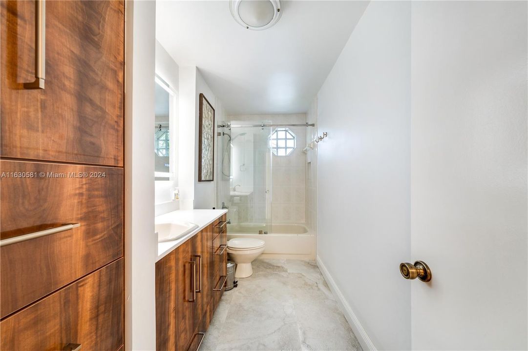 Recently Rented: $5,800 (4 beds, 3 baths, 3501 Square Feet)