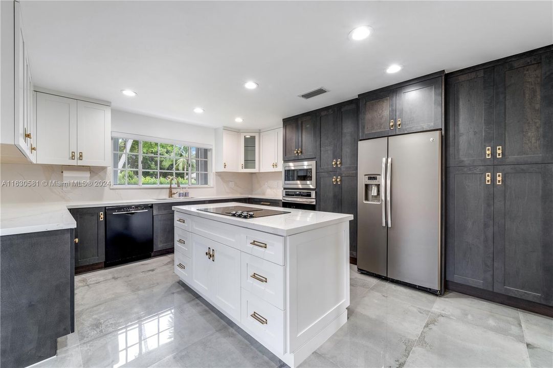 Recently Rented: $5,800 (4 beds, 3 baths, 3501 Square Feet)