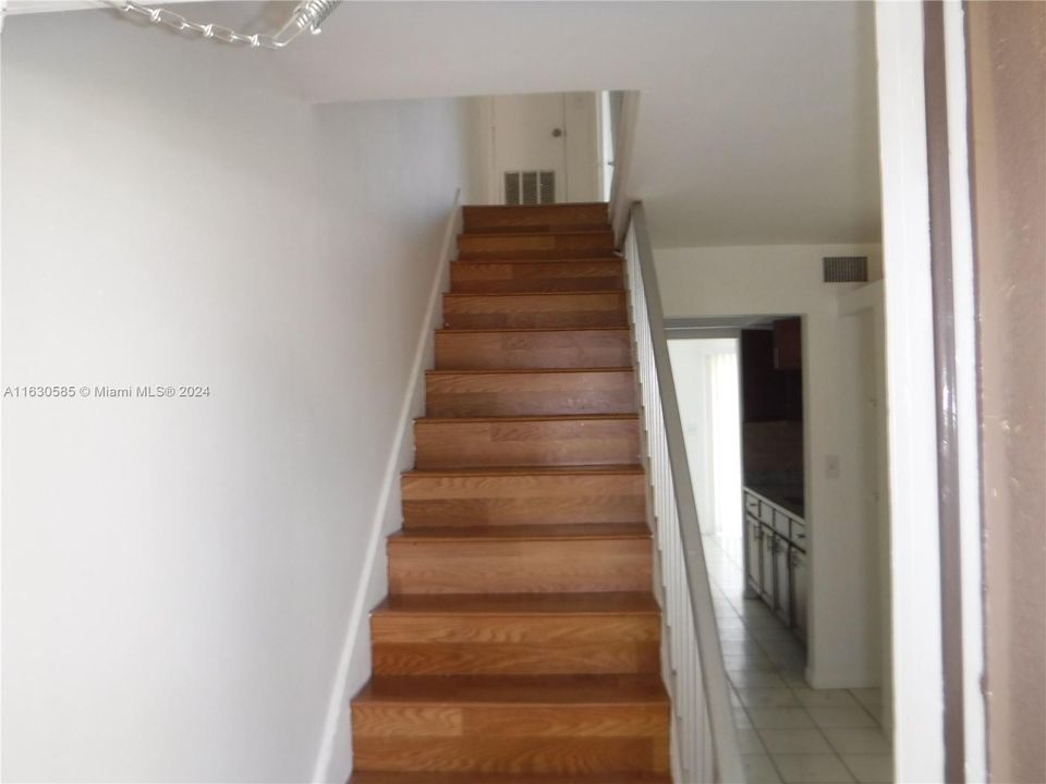 Recently Rented: $2,600 (3 beds, 2 baths, 0 Square Feet)