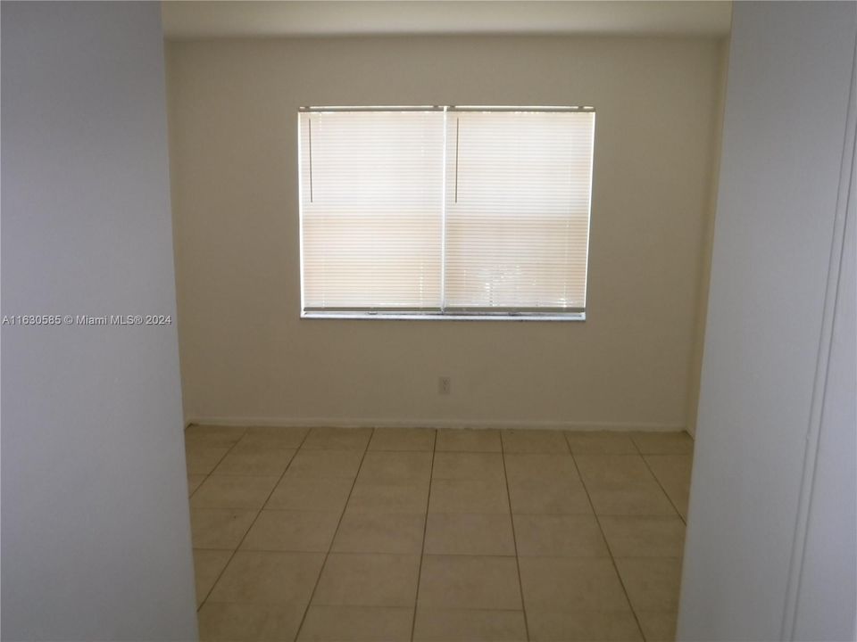 Recently Rented: $2,600 (3 beds, 2 baths, 0 Square Feet)