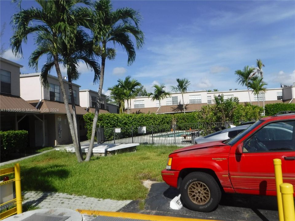 Recently Rented: $2,600 (3 beds, 2 baths, 0 Square Feet)