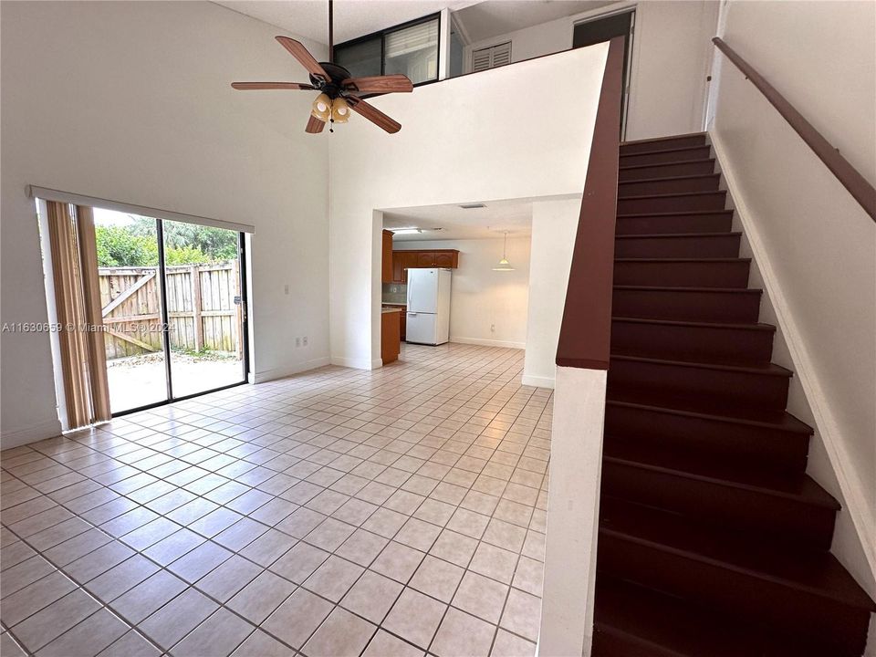 For Sale: $349,000 (3 beds, 2 baths, 1348 Square Feet)