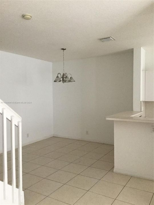 For Rent: $2,800 (3 beds, 2 baths, 1444 Square Feet)