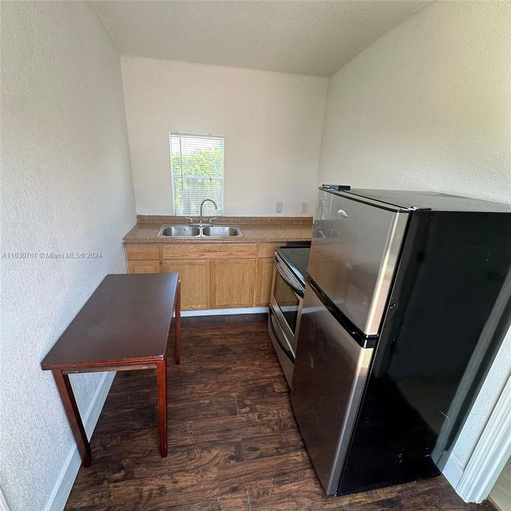 For Rent: $1,500 (1 beds, 1 baths, 1782 Square Feet)