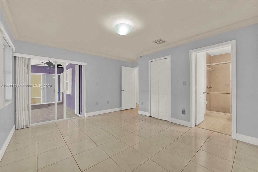 Recently Sold: $520,000 (4 beds, 2 baths, 1553 Square Feet)