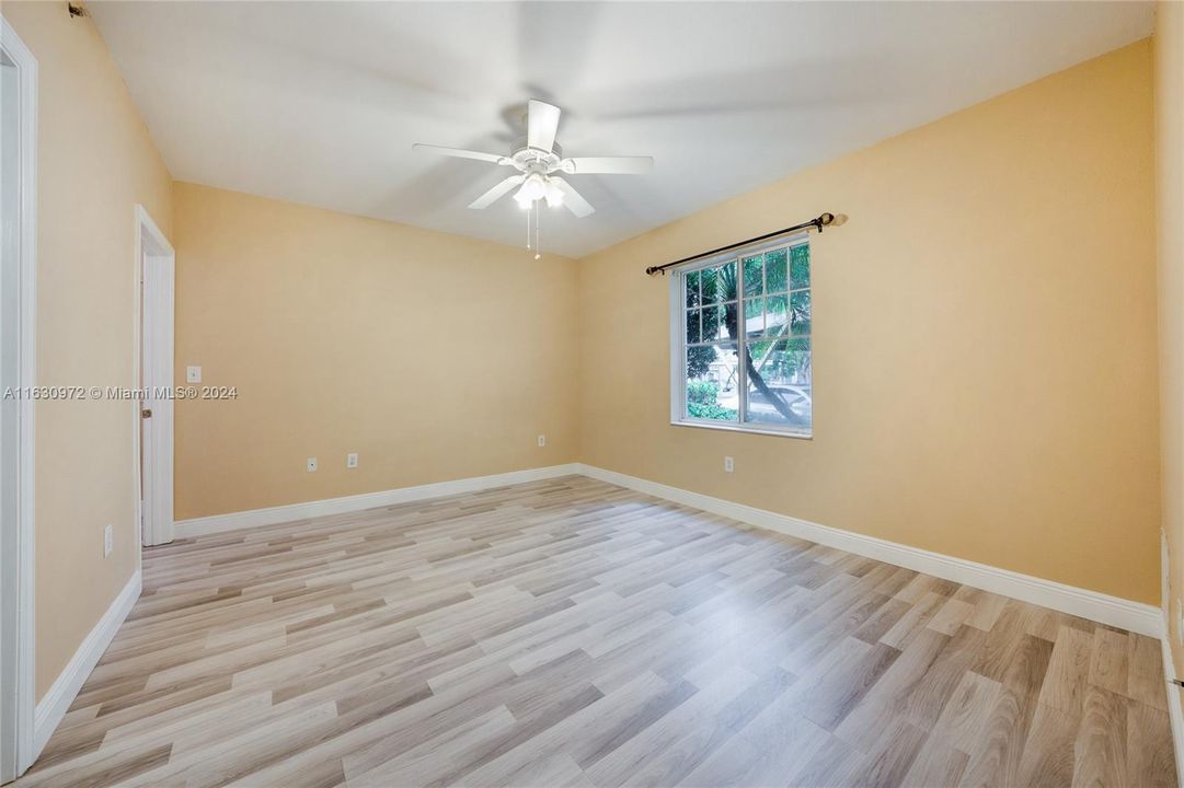 For Rent: $2,350 (2 beds, 2 baths, 1262 Square Feet)