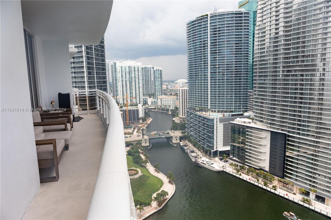 Large Balcony offers beautiful view over the Miami River,  Epic and Aston Martin buildings