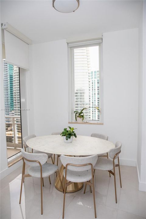 KITCHEN DINING AREA