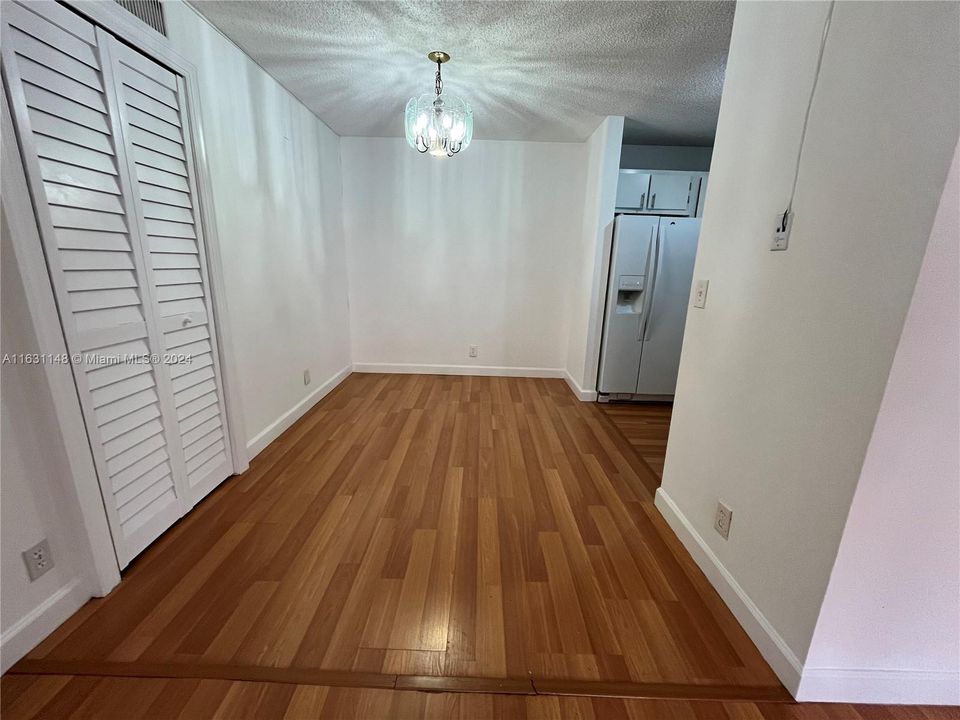 For Rent: $1,850 (2 beds, 2 baths, 870 Square Feet)