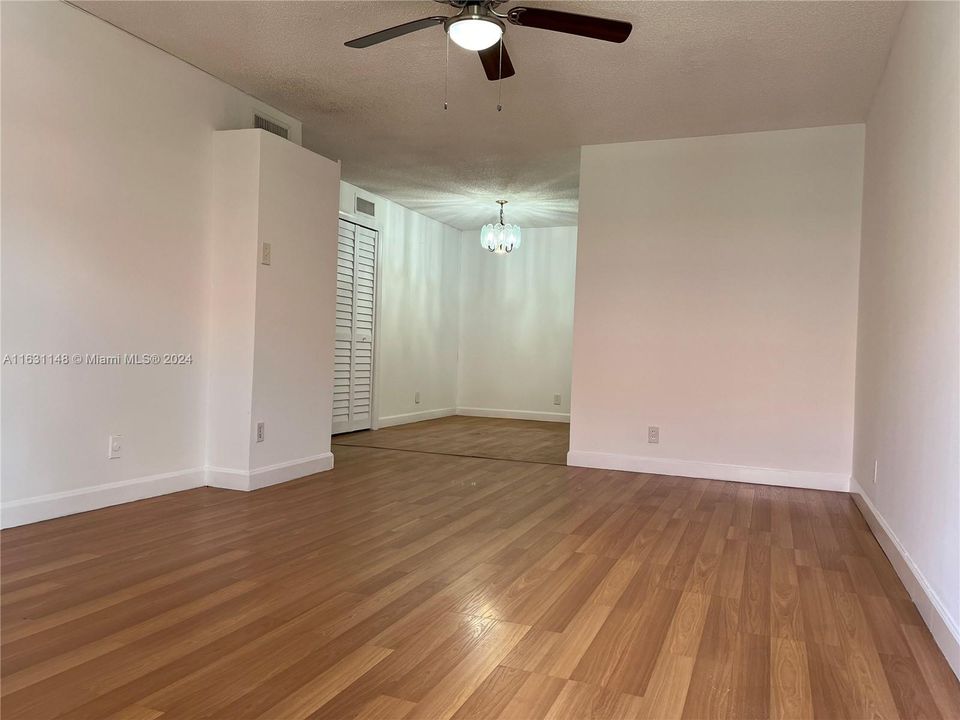 For Rent: $1,850 (2 beds, 2 baths, 870 Square Feet)