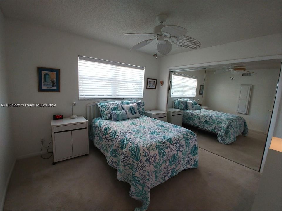 For Rent: $3,400 (2 beds, 1 baths, 1000 Square Feet)