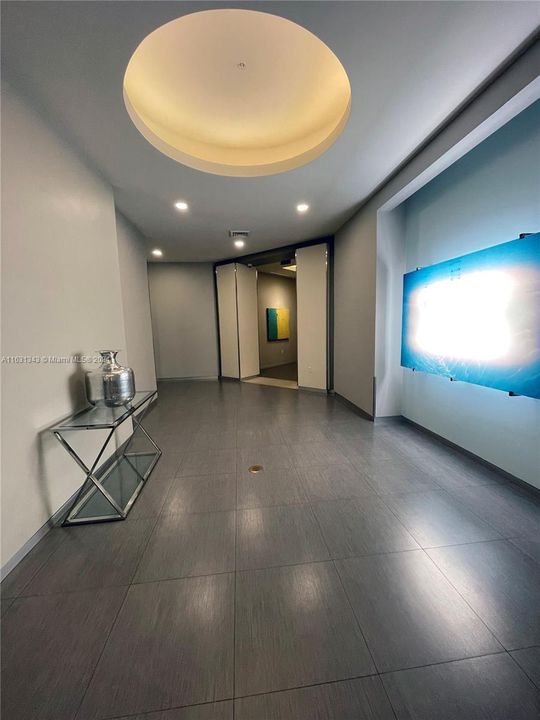 Recently Rented: $4,600 (2 beds, 2 baths, 1400 Square Feet)