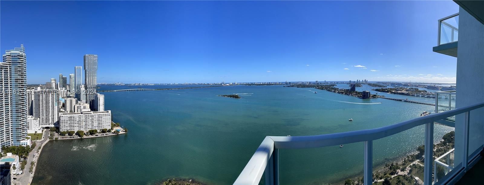 Recently Rented: $4,600 (2 beds, 2 baths, 1400 Square Feet)