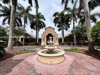 Recently Sold: $289,900 (3 beds, 2 baths, 1196 Square Feet)