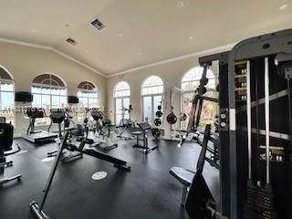 Recently Sold: $289,900 (3 beds, 2 baths, 1196 Square Feet)