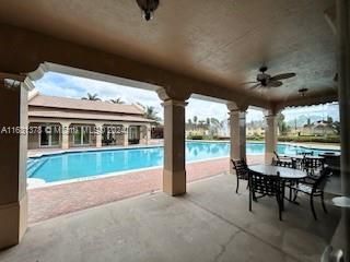 Recently Sold: $289,900 (3 beds, 2 baths, 1196 Square Feet)