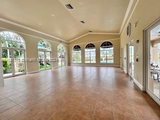 Recently Sold: $289,900 (3 beds, 2 baths, 1196 Square Feet)