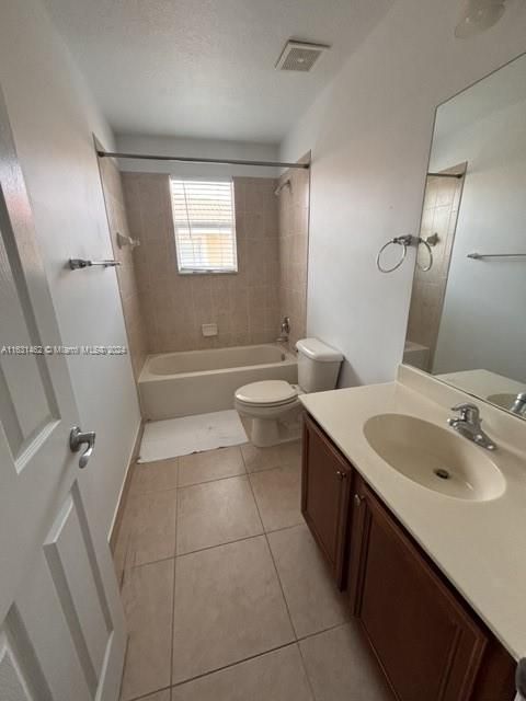 For Rent: $1,500 (1 beds, 1 baths, 1445 Square Feet)