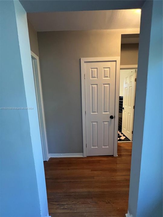 Active With Contract: $5,300 (2 beds, 2 baths, 1608 Square Feet)