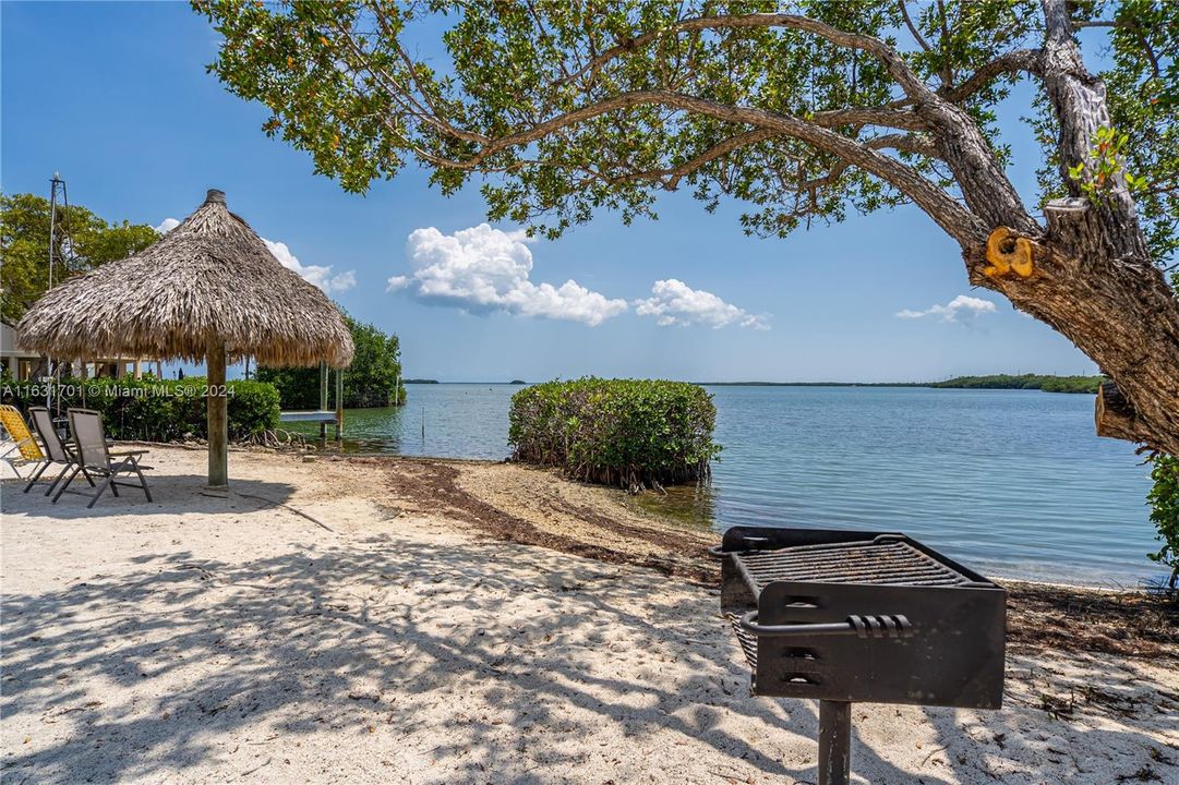 Недавно продано: $324,000 (Нет данных)