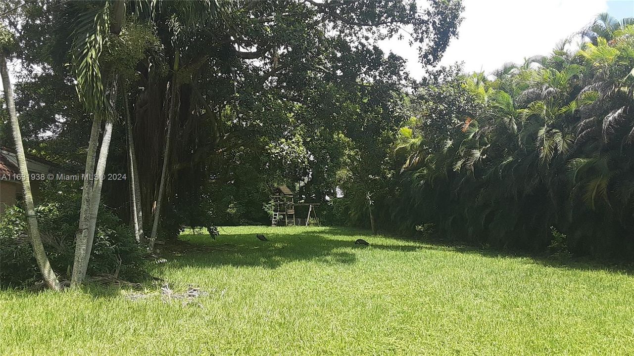 En Venta: $1,950,000 (4 camas, 3 baños, 2561 Pies cuadrados)