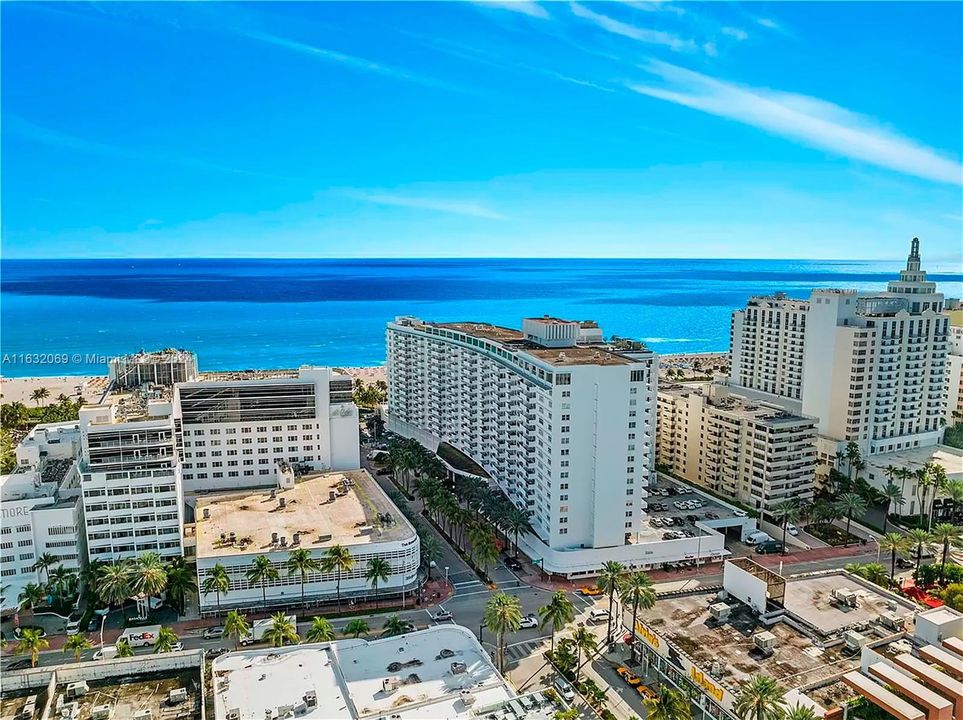 Recently Rented: $2,100 (0 beds, 1 baths, 570 Square Feet)