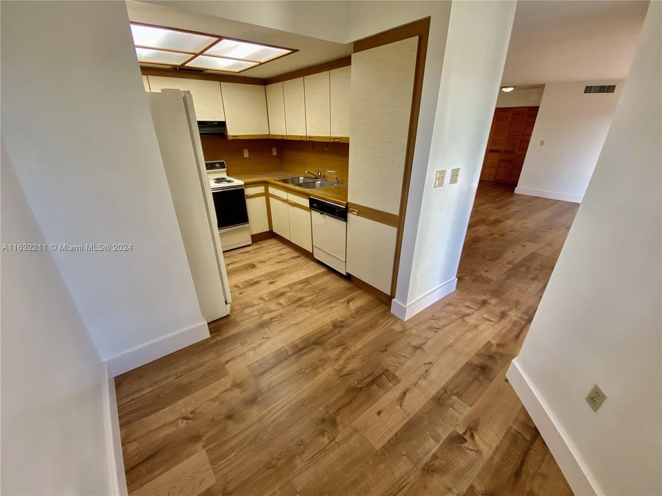 最近租的: $2,375 (2 贝兹, 2 浴室, 1200 平方英尺)