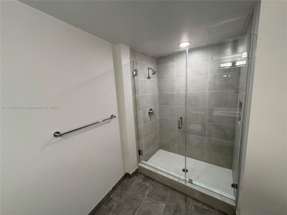 Recently Rented: $2,811 (2 beds, 2 baths, 1182 Square Feet)