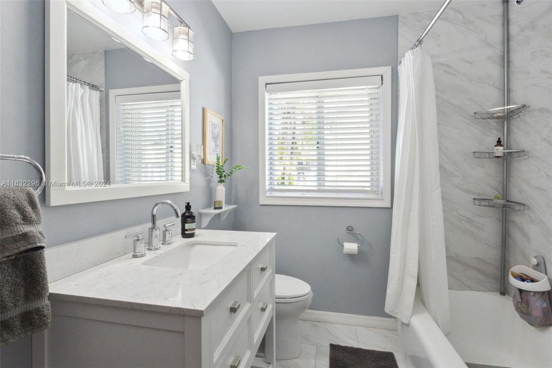 Recently Sold: $1,050,000 (3 beds, 2 baths, 1887 Square Feet)