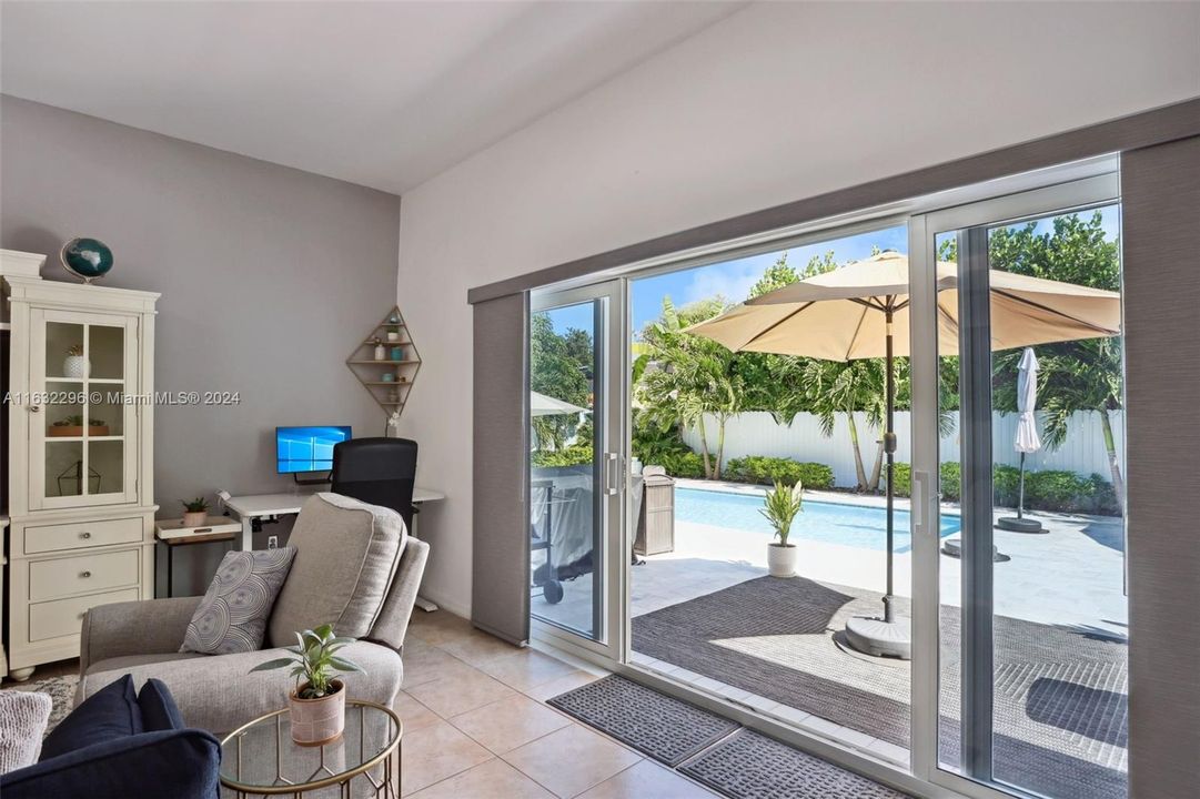 Recently Sold: $1,050,000 (3 beds, 2 baths, 1887 Square Feet)