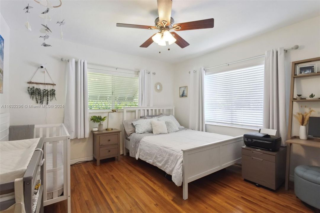 Recently Sold: $1,050,000 (3 beds, 2 baths, 1887 Square Feet)