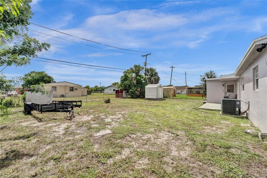 Active With Contract: $485,000 (3 beds, 2 baths, 1104 Square Feet)