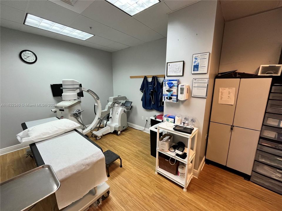 X-ray Room