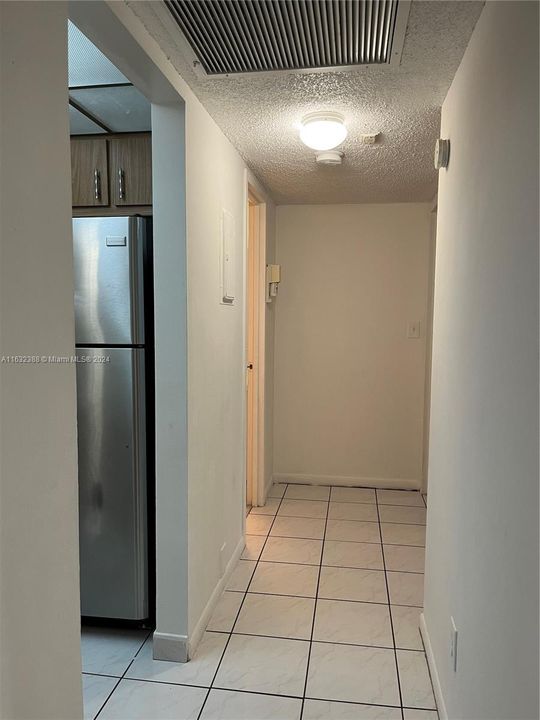 Recently Rented: $2,000 (2 beds, 2 baths, 858 Square Feet)