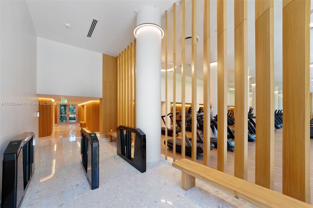 Recently Rented: $3,086 (1 beds, 1 baths, 955 Square Feet)