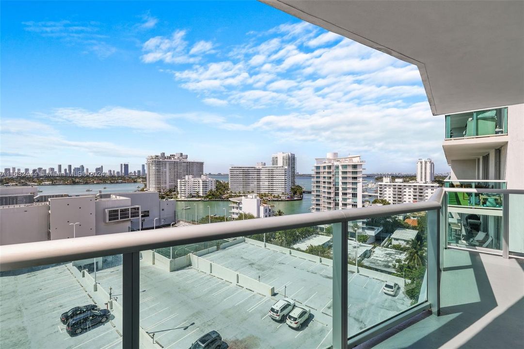 Recently Rented: $3,086 (1 beds, 1 baths, 955 Square Feet)