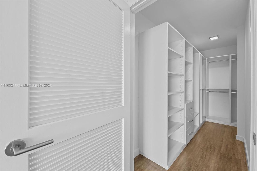 Recently Rented: $3,086 (1 beds, 1 baths, 955 Square Feet)