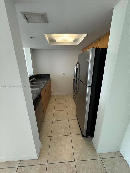 Recently Rented: $2,700 (2 beds, 2 baths, 917 Square Feet)